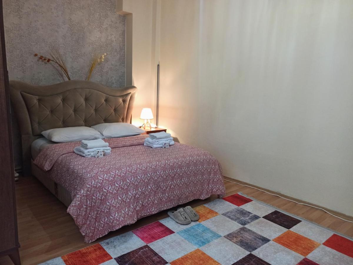 איסטמבול Private Room Close To Merter And Gungoren Textile Center מראה חיצוני תמונה